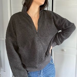 Super cozy Fabletics quarter zip